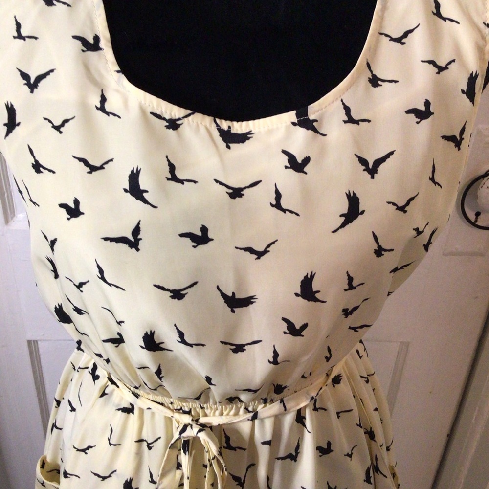 Fussy NY Cream & Black Bird Pattern Dress Size: M - Picture 4 of 7